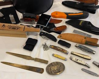  KNIFE COLLECTION-INCLUDING BUCK KNIFE & ANZA SKINNER