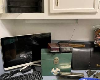 MONITOR, KEYBOARD