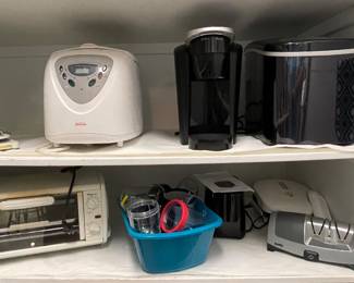 BREADMAKER, KEURIG, FRIGIDAIRE ICE MAKER