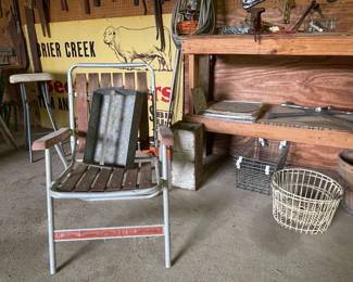 LAWN CHAIR, METAL BASKETS