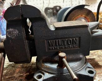 Wilton Swivel Vise