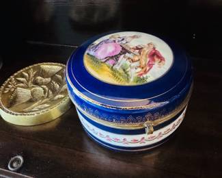 Antique painted porcelain jewelry box, Czechoslovakia