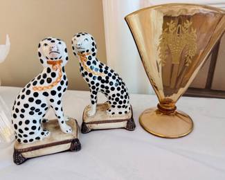 Vintage Central Glass works amber fan vase / Pair of Fits and Floyd Staffordshire Dalmatian bookends