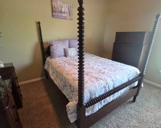 Matching vintage four poster bed