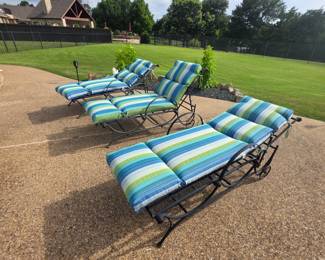 Loungers