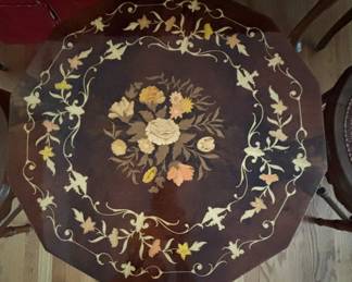 Italian inlaid standing music box / jewelry box / table