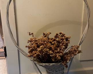 Vintage basket with dried flowers in main house