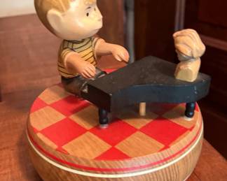 Vintage music box in main house