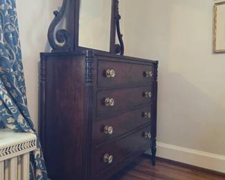 Chest of drawers