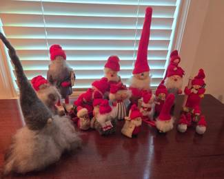 Gnomes and Santas