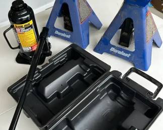 2 Duralast Jack Stands And Hydraulic Bottle Jack With Case