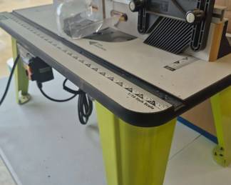 Ryobi A25RT03 Universal Router Table With Mounted Router