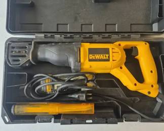 DeWalt DW304PK corded reciprocating saw