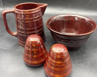 Mar Crest Stoneware Daisy Dot