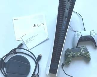 PS5 Console W 2 Wireless Sony Handheld Controllers Untested