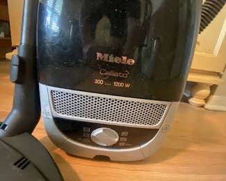 Miele Calisto Canister Vaccuum