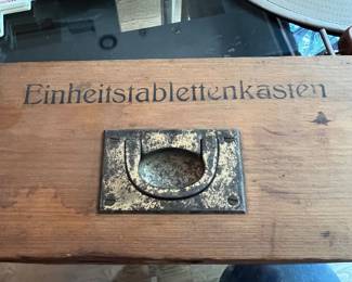 Einheitstablettenkasten kit with tubes