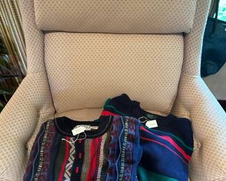 La-Z-Boy Recliner, Vtg Sweaters