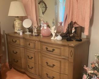 Dresser & Mirror