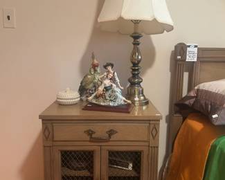 Wooden Nightstand, Vtg Table Lamp