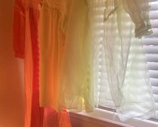 Vtg Women's Clothing