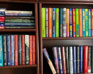 Lady Authors Higgins Clark Evanovich Grafton