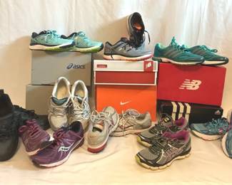 Womens Athletic Shoes