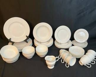 Lenox Diningroom Table Set
