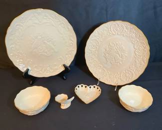 Lenox Love Themed Decor feat. The Wedding Promise Plates