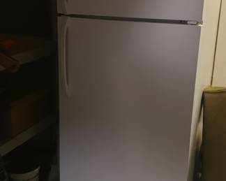 White Frigidaire Top-Freezer Refrigerator