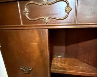 Georgian Style Mahogany Corner Cabinet