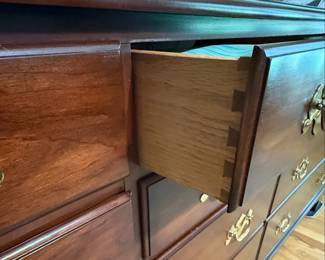 Henkel Harris Georgian Solid Cherry Wood Ten-Drawer Dresser