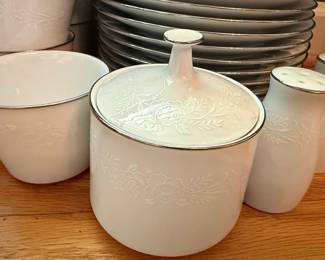 Noritake Reina China Set