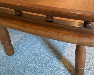 Ethan Allen Heirloom Nutmeg Maple Coffee Table Style