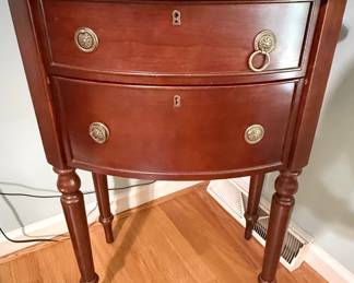 Bombay Company Federal Style Mahogany Side Table