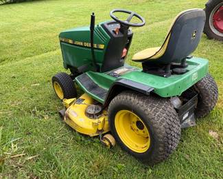 GT262 John Deere mower