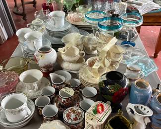 Various pottery, china, glass items
