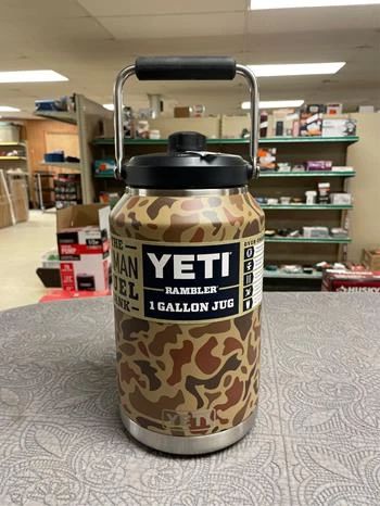 YETI Rambler 1 gal Wetlands Camo BPA Free 2.0 Insulated Jug