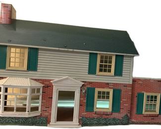 VINTAGE METAL DOLL HOUSE