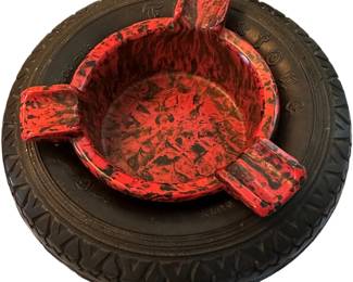 VINATAGE TIRE ASHTRAY