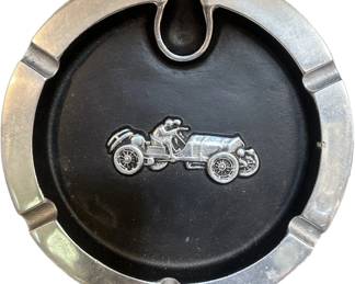VINTAGE ASHTRAY