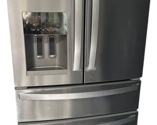2 DOOR 2 DRAWER WHIRLPOOL REFRIGERATOR W/ICE & WATER IN THE DOOR