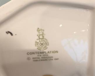 Royal Doulton Contemplation HN 2213 Figurine