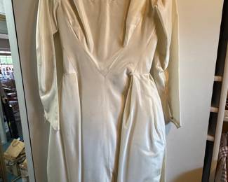 Vintage 1940s Satin Wedding Dress with Lace Appliqué