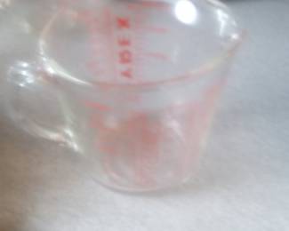 Pyrex 8 oz Measuring Cup