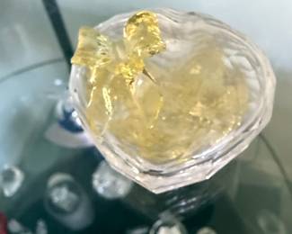Swarovski Crystal SCS 2004 Anna's Jewel Box with Yellow Hearts