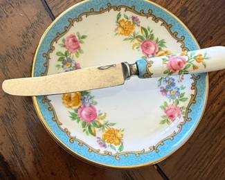 Crown Staffordshire "Lyric Tunis Blue" Fine Bone China Plate with Knife