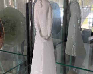 Royal Doulton Contemplation HN 2213 Figurine