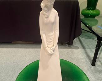 Royal Doulton Contemplation HN 2213 Figurine