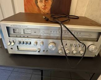 Lloyd's AM/FM Stereo Receiver with 8-Track Player